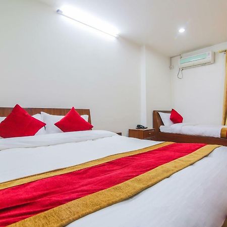 Oyo 358 Hotel Rose Star Kathmandu Exterior foto