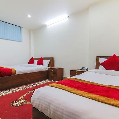 Oyo 358 Hotel Rose Star Kathmandu Exterior foto